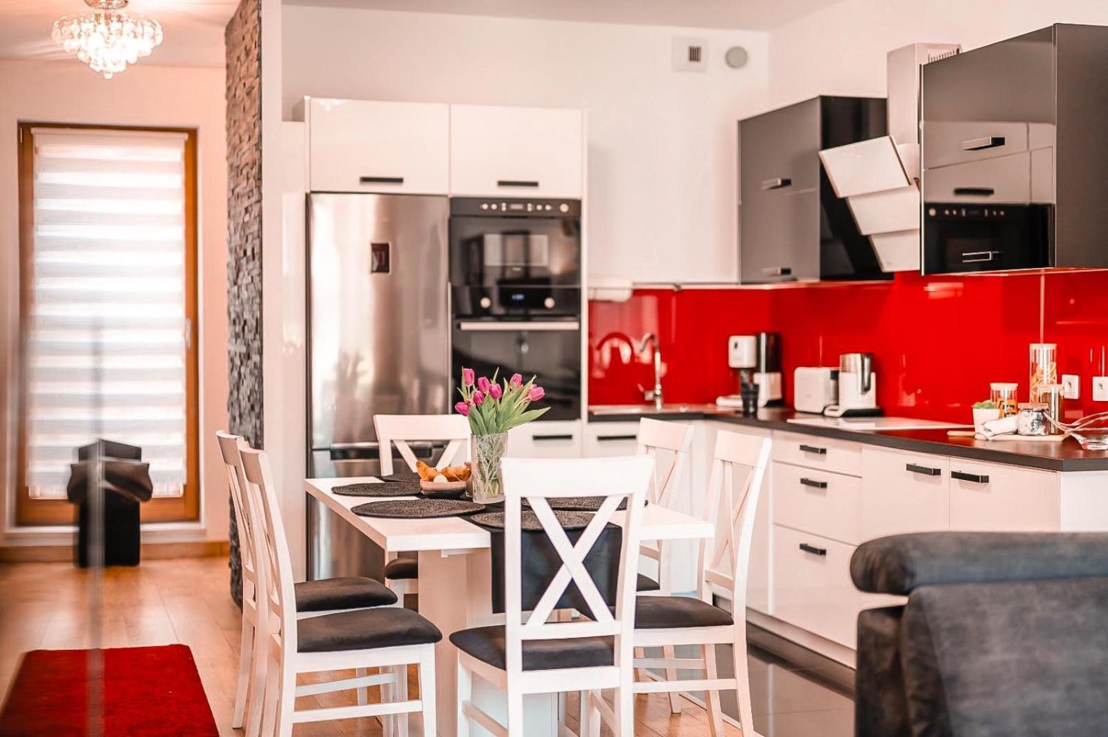 Katania Moxy Te&Am Cracow Apartment Красков Екстериор снимка