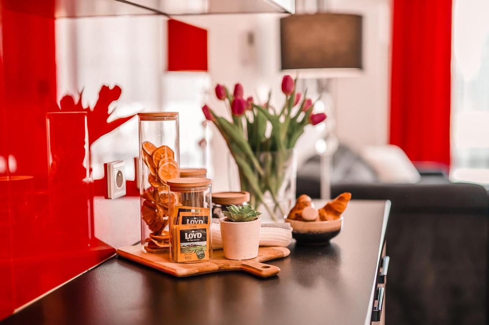 Katania Moxy Te&Am Cracow Apartment Красков Екстериор снимка