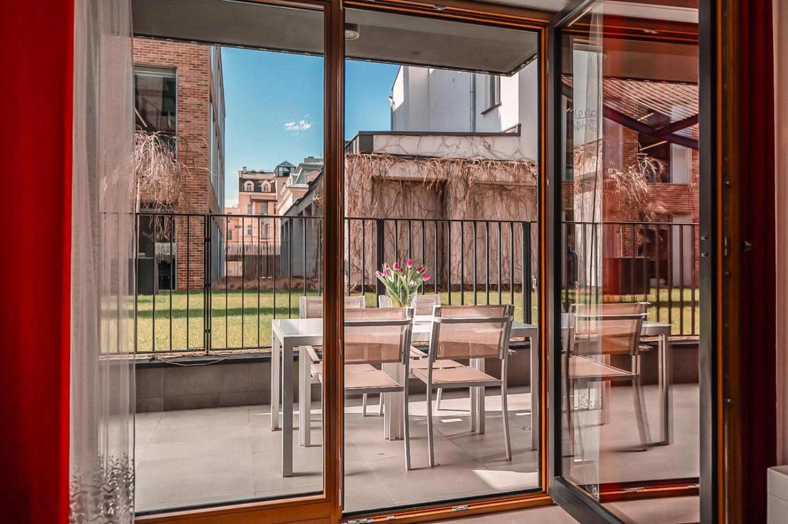 Katania Moxy Te&Am Cracow Apartment Красков Екстериор снимка